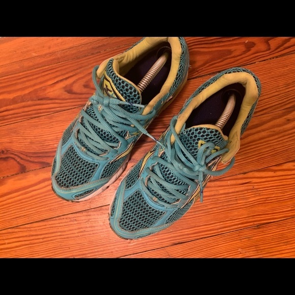 Mizuno Wave Elixir 6 Teal Running Shoe - Picture 2 of 8